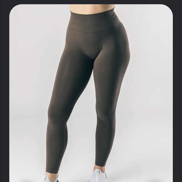 Alphalete Amplify Mocha Leggings 